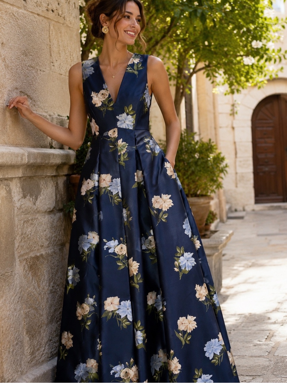 ✨NEW✨ Sachin + Babi Brooklynne Floral
Mikado Gown MARITIME CORSAGE Blue